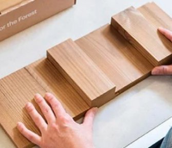 Lắp đặt gỗ nhựa cho mặt tiền nhà phố 3 tầng